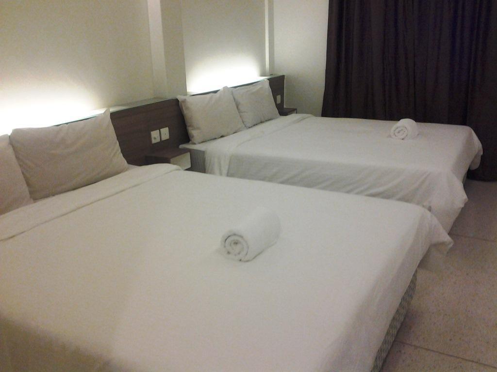Azzahrah Rizq Hotel Malacca Exterior foto
